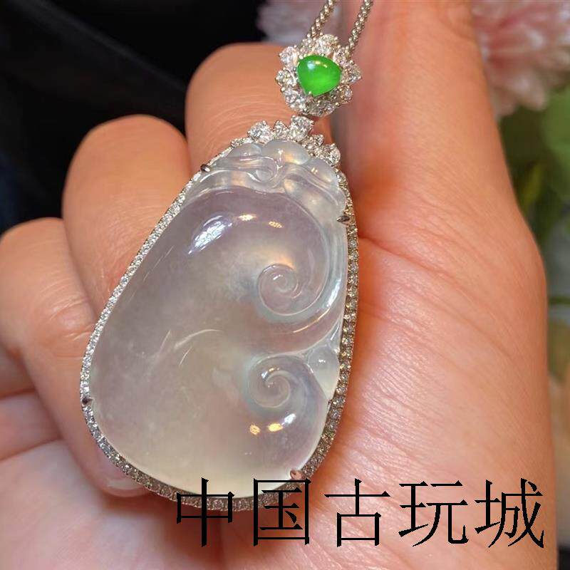 缅甸玉石吊坠翡翠色白冰种玉如意银镶嵌男女挂饰配翡翠色处理玉佩