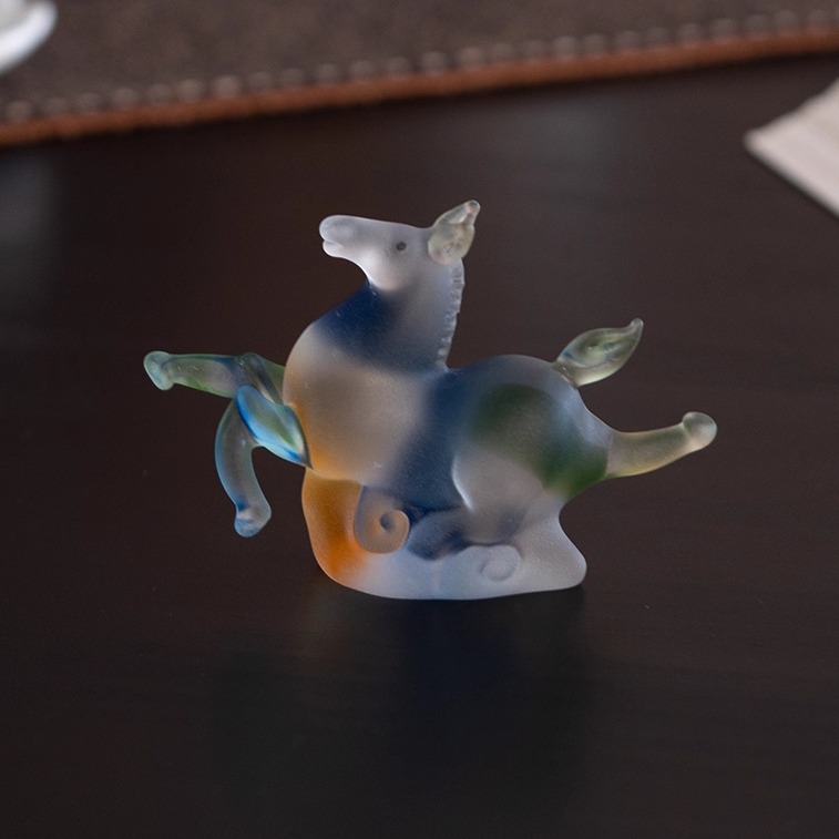 磨砂祥云飞马茶宠摆件