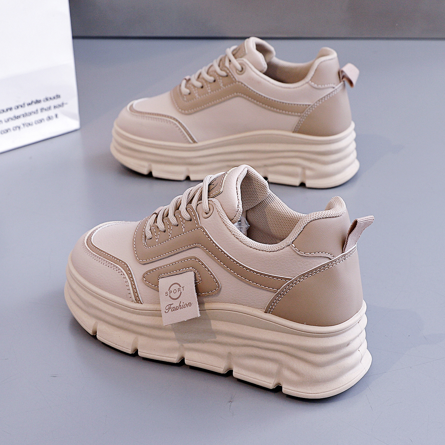 2025春秋季新款百搭休闲女鞋爆款厚底秋冬内增高小白松糕老爹鞋子