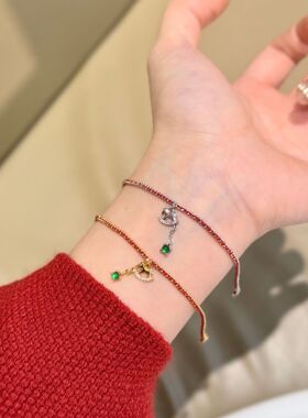 深圳旭佳旭家s925通体纯银闪钻摇摇木马四爪天然翡翠手链女个性