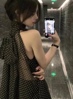 韩系小个子波点挂脖飘带无袖背心女夏天别致洋气宽松复古气质上衣