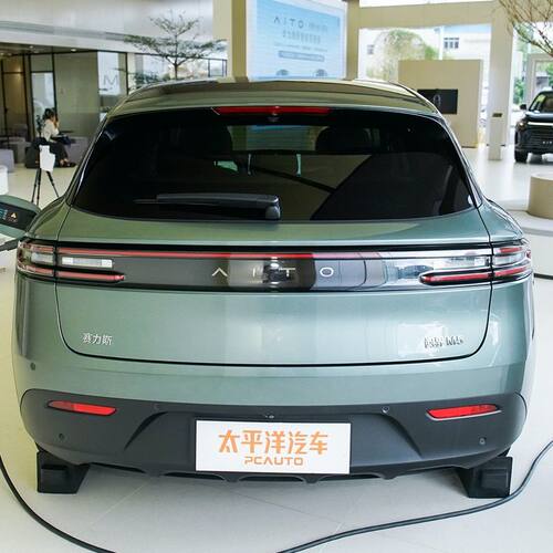 AITO M5-问界M5高位刹车灯贴纸汽车贴个性车贴汽车装饰灯膜