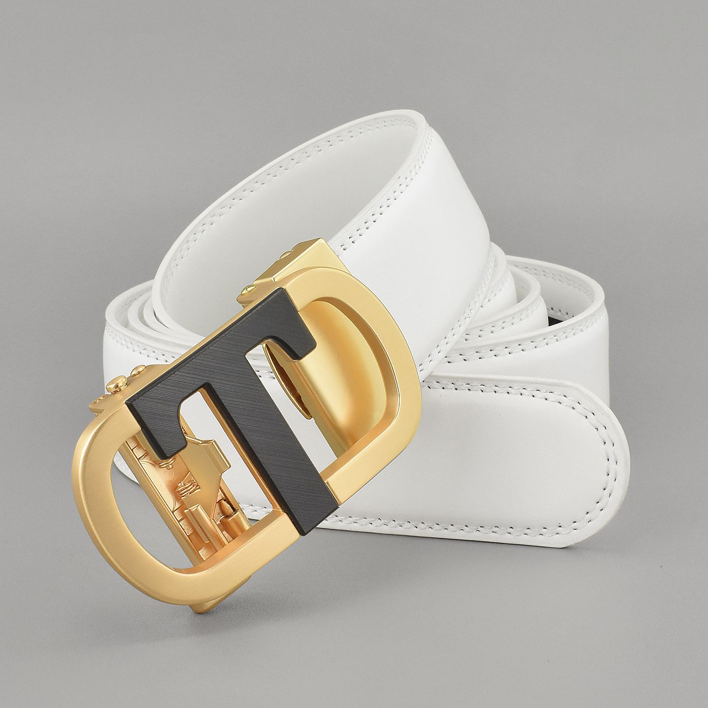 白色时尚字母T皮带男士潮流初中学生年轻人腰带男韩版真皮自动扣