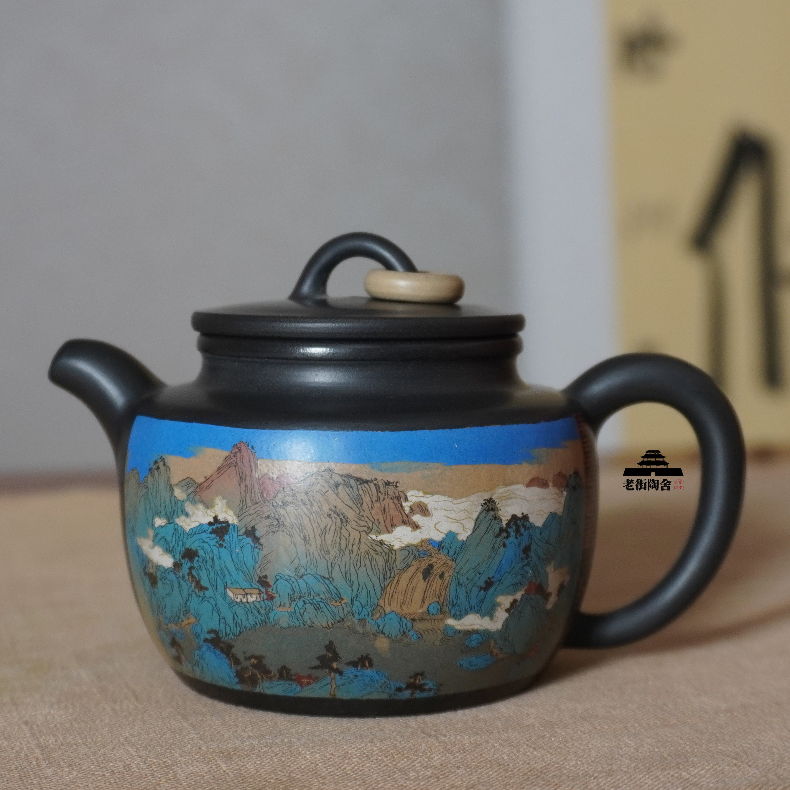 建水紫陶名家陈学无釉磨光阴刻阳彩填通景微雕大师收藏黑色品茶壶