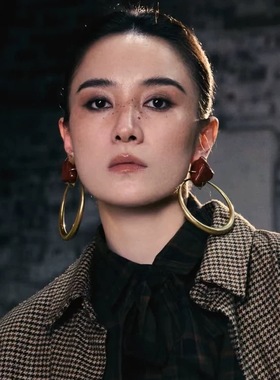 高品】宋佳同款夸张大圈圈耳夹中古vintage小众个性耳饰2026新款