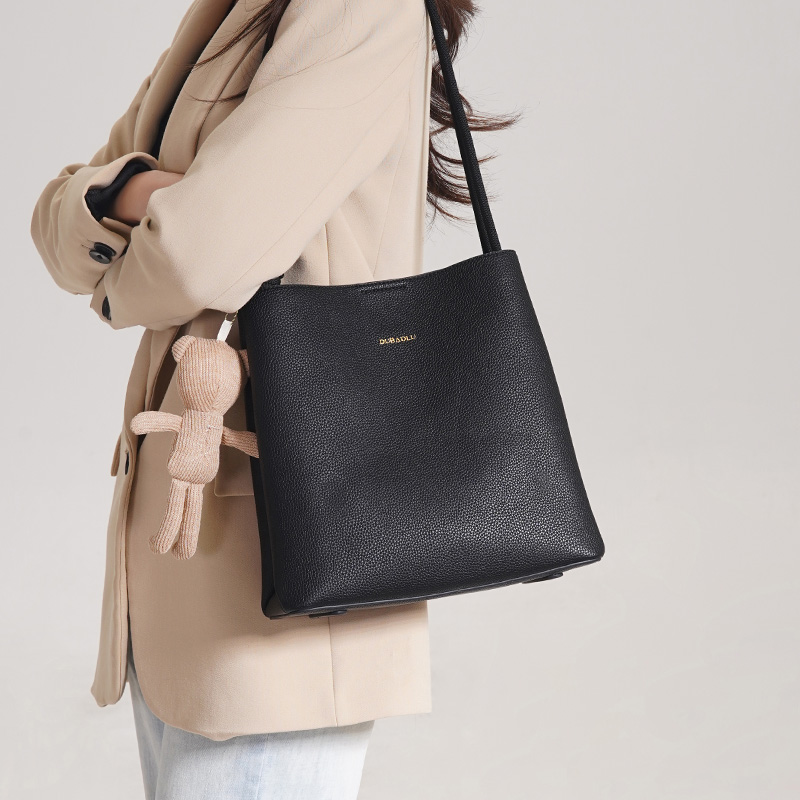都宝路托特包休闲通勤单肩手提包