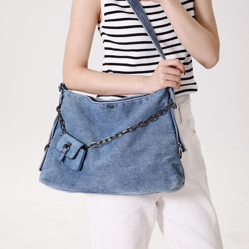 新款日常通勤百搭质感大容量托特包个性设计女简约时尚单肩斜挎包