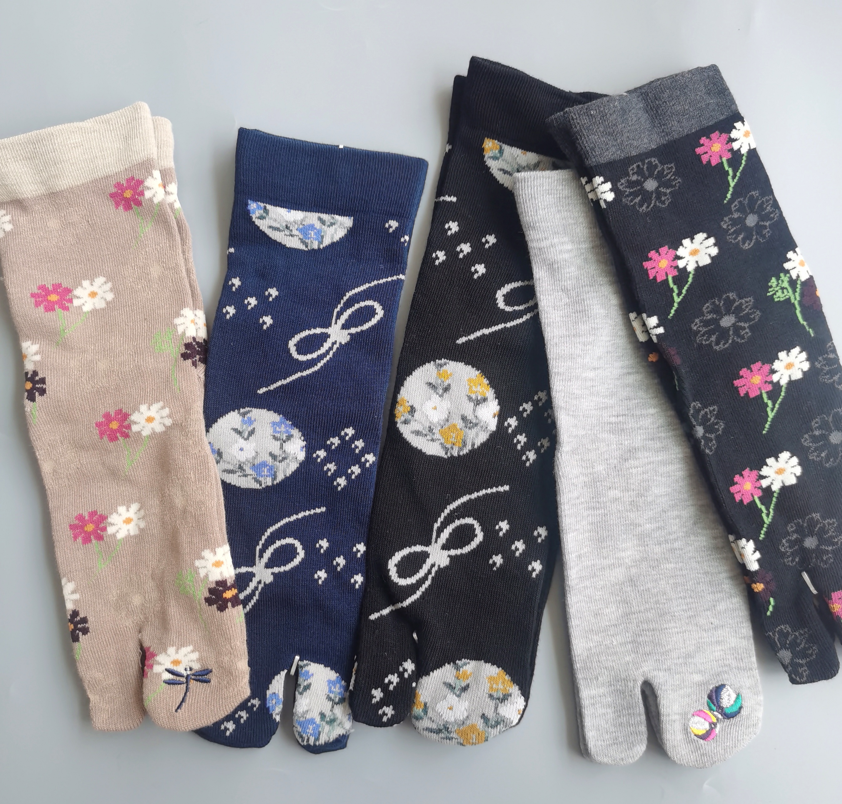 25包邮女日单原单二指袜棉混中筒袜分趾袜日系花朵二趾花花女袜