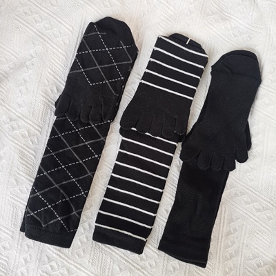 25包邮女士及膝五指袜黑色纯色条纹分趾袜长筒膝下长筒分脚趾棉袜