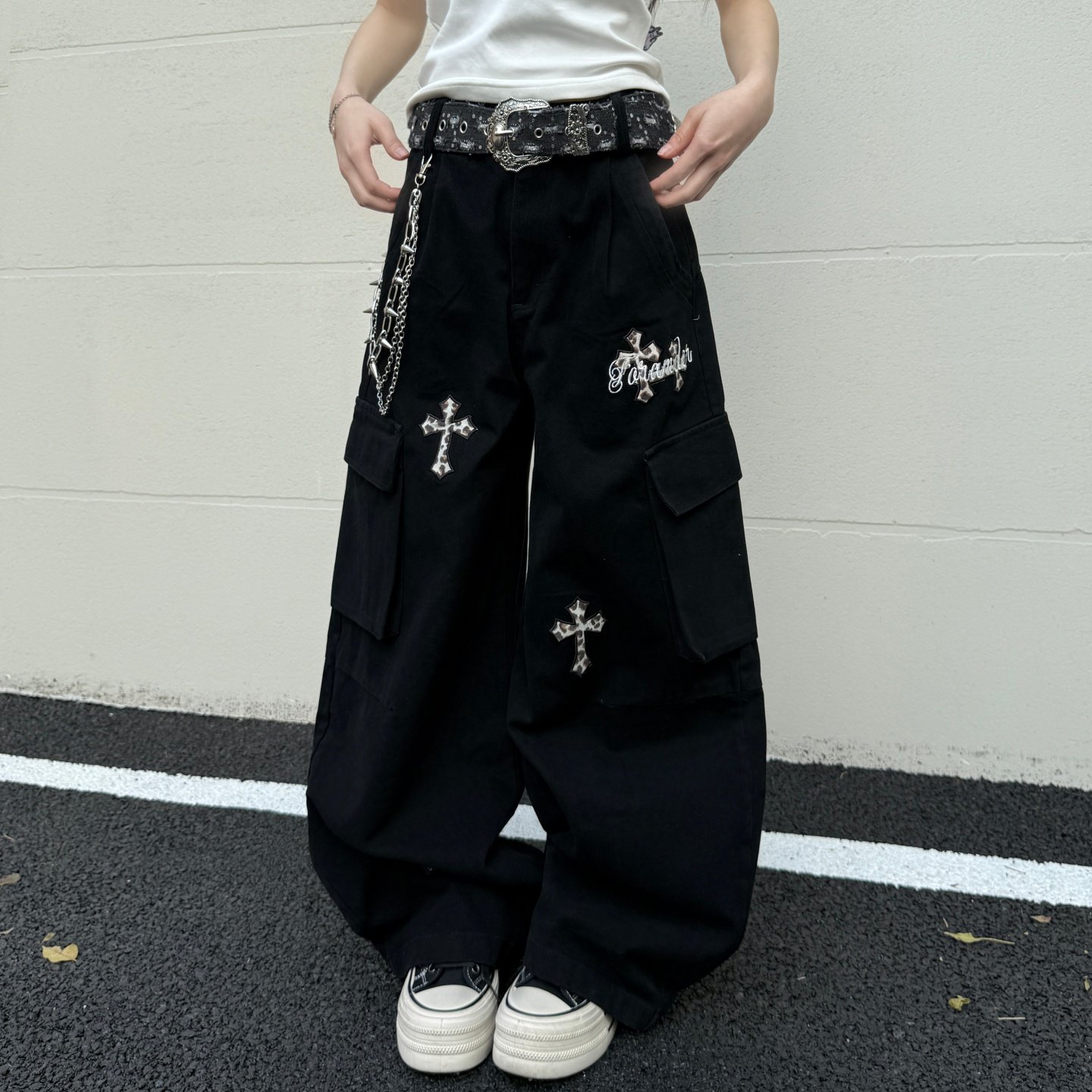 梁拌泡菜美式复古十字弯刀裤男女高腰宽松阔腿多口袋百搭休闲裤,女装/女士精品,休闲裤,淘宝优惠券,粉丝福利购,淘宝优惠卷