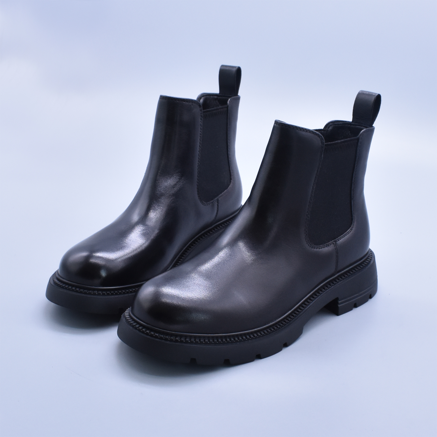 冬季新款头层牛皮低筒真皮切尔西女靴英伦软底百搭显瘦休闲短靴潮