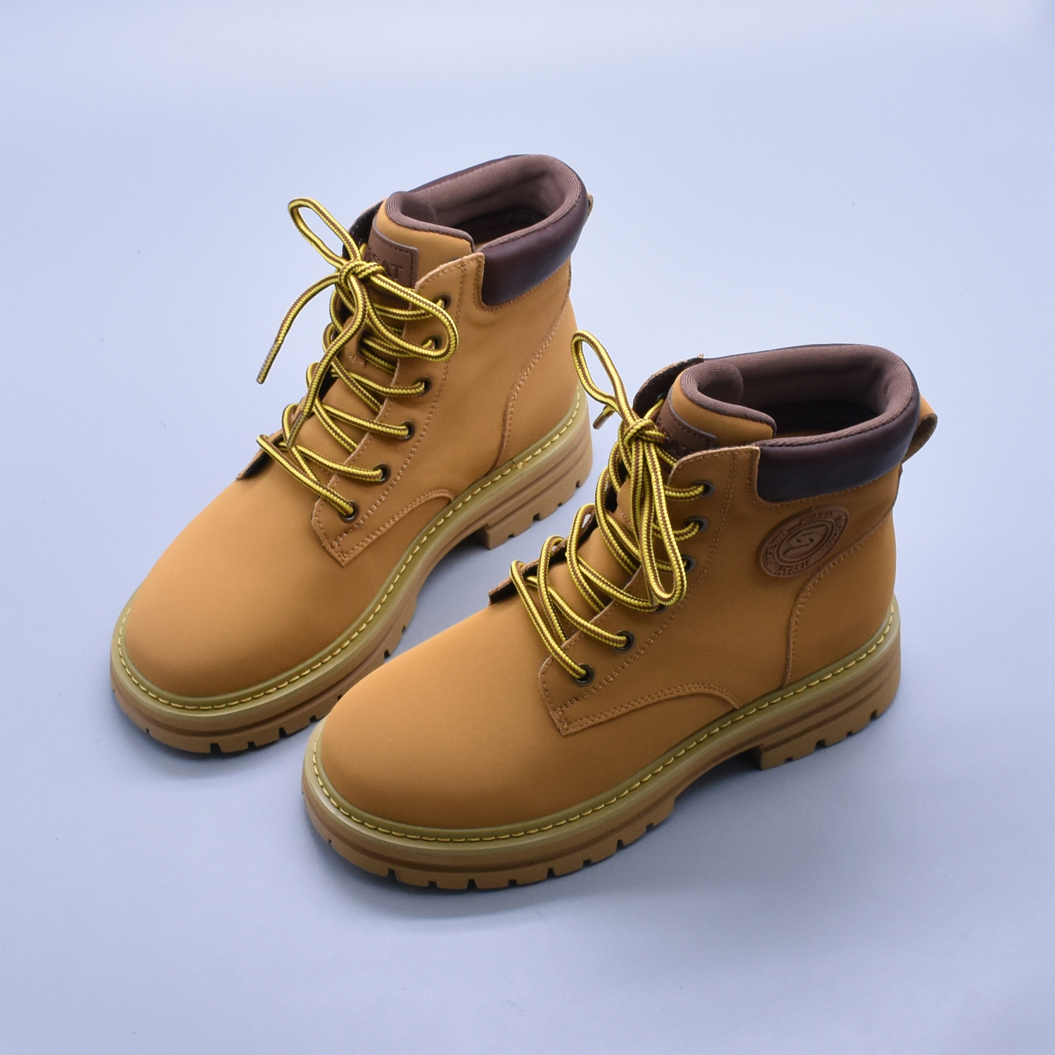 实体好货秋季英伦风黄色靴子厚底女靴牛皮大黄靴百搭大黄蜂马丁靴