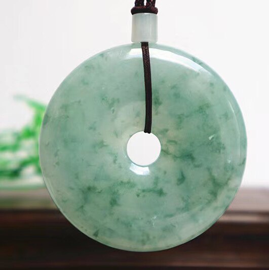 世代好翡翠大件飘花平安扣