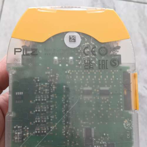 （议价)PILZ  PNOZ mm0.1p 772001 安全继电器