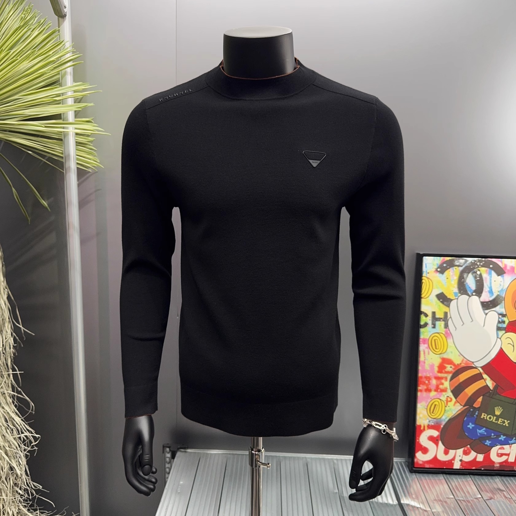 半高圆领修身轻奢极简长袖针织