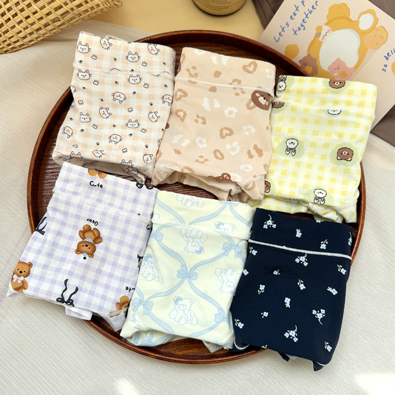 6条冰丝内裤女中腰牛奶丝滑溜溜透气可爱卡通学生少女透气三角裤