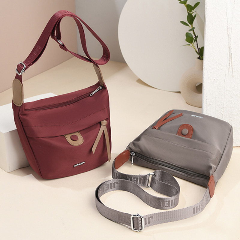 帆布大容量休闲妈妈包轻便百搭