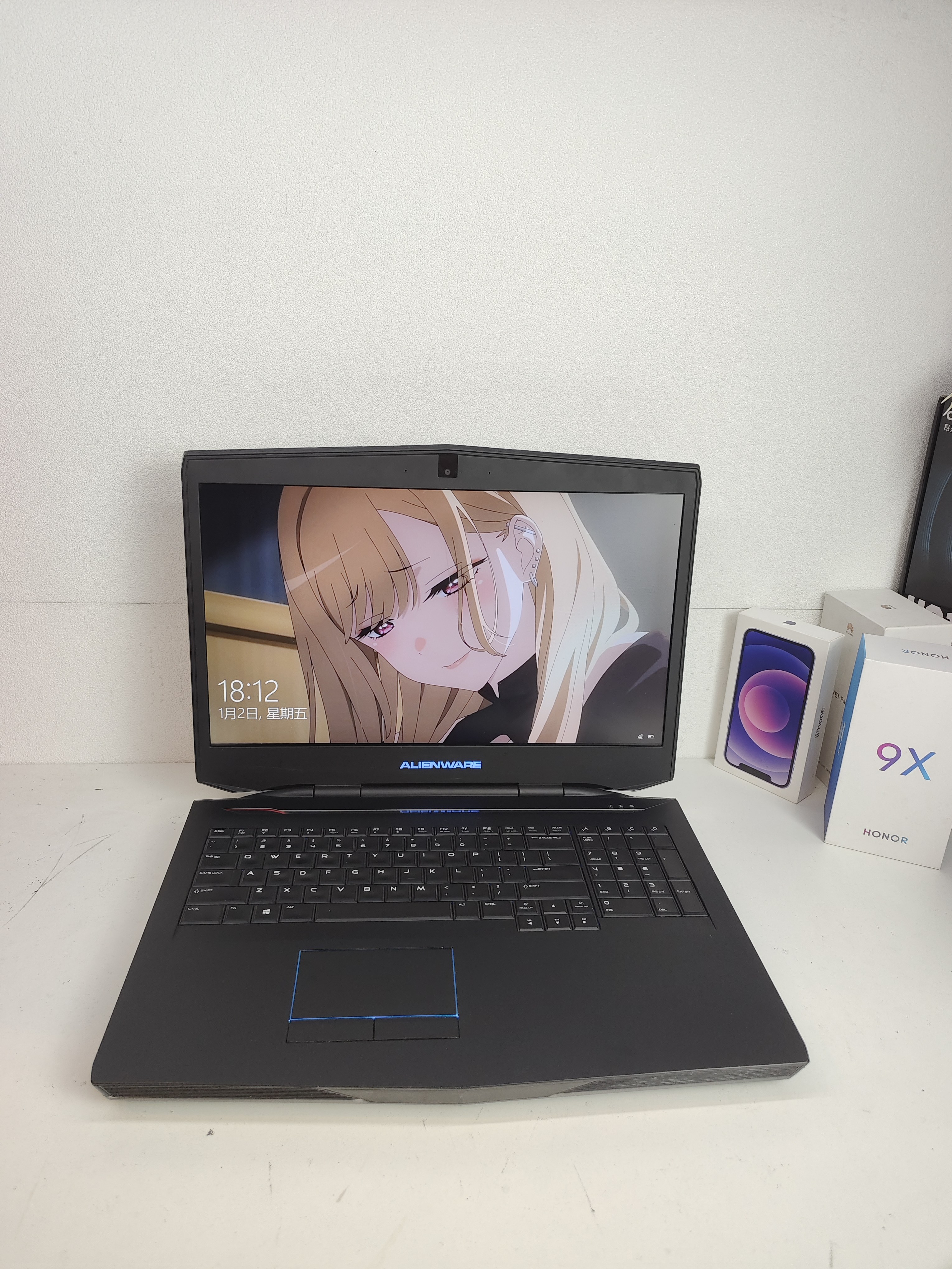 外星人17游戏本 17寸大屏8g显卡英雄联盟 梦幻西游 多开无压力