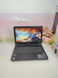 二手神舟高端电竞游戏本,7代i7四核处理器搭配GTX1070 8G独显