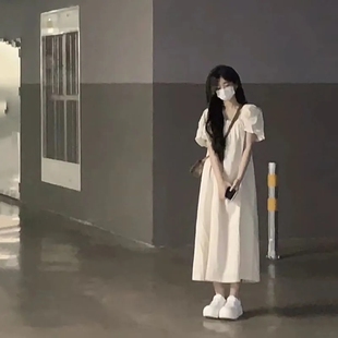 温柔风简约宽松显瘦超仙泡泡袖连衣裙女学生夏季中长款初恋小白裙