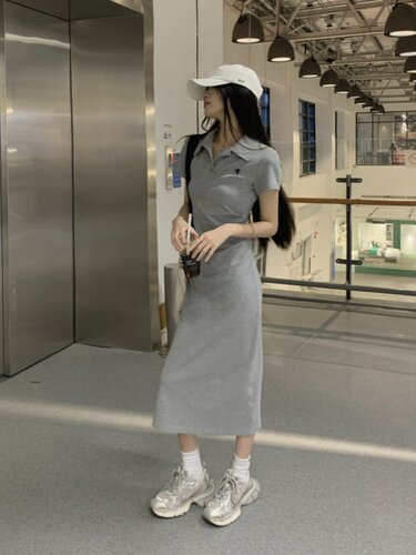休闲运动风短袖连衣裙女夏季设计感正肩a字裙polo领辣妹显瘦裙子