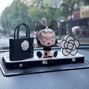 2025新款 车载香薰香水中控台摆件高级感女神奔驰宝马内饰香氛礼物