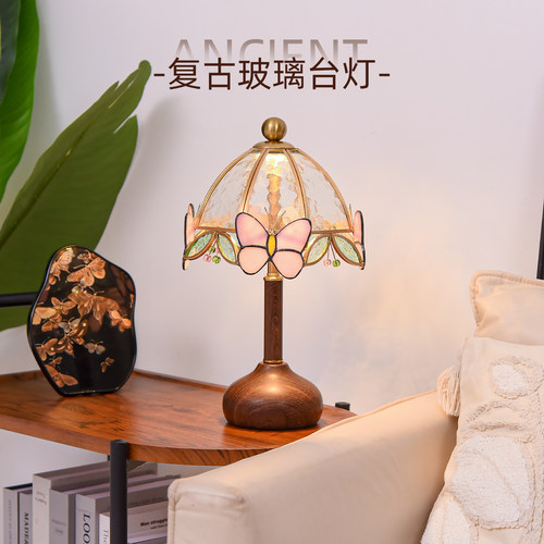 法式中古台灯卧室床头灯美式复古轻奢高级感蝴蝶充电氛围灯小夜灯