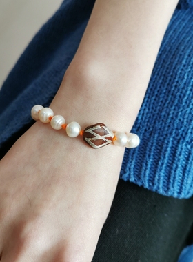 43122 千年西亚镶蚀红玉髓板珠配藏传老珠珍珠手链 古董珠宝首饰