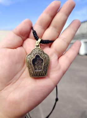 15315   藏风护身格萨尔王装藏噶乌盒项链