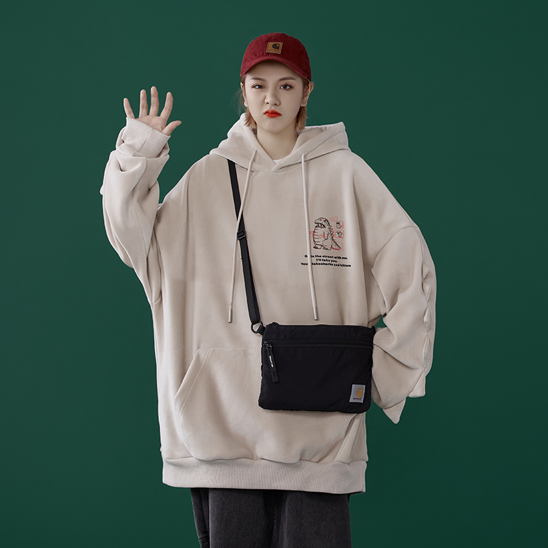 Polyester fiber of loose fleece sweater in autumn and winter