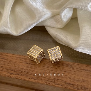 A.MU 别致摩登设计感通勤满钻锆石银针耳环蚊香盘耳夹 立体小方块
