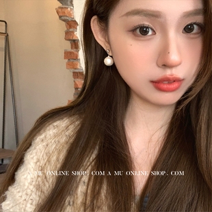 褶皱白色单颗棉花珍珠吊坠耳环经典 法式 耳饰耳夹 清冷白月光 A.MU