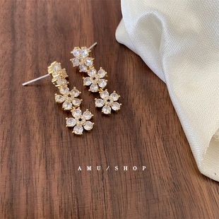 A.MU 花花盛会/ 今年新款法式重工甜美百搭锆石花朵银针耳环耳夹
