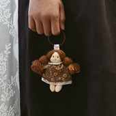 手工小众可爱布衣娃娃挂件辫子棕色包挂女公仔卡通吊饰个性 潮吊坠