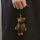 进口情侣挂件手工羊毛毡车挂大号包挂小众棕熊公仔钥匙扣卡通吊坠
