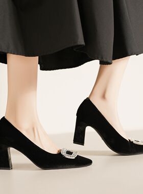 优雅风尖头黑色粗跟时尚款高跟鞋女水钻浅口单鞋通勤气质名媛风