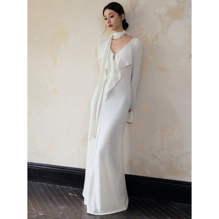 针织羊毛连衣裙 V领打底长袖 2025秋冬收腰内搭打底裙 新款 ONMOON