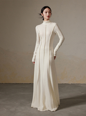 ONMOON 新款高领打底长袖针织连衣裙 2024秋冬收腰修身A字大摆裙