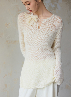 ONMOON 秋冬米白羊驼毛羊毛花朵毛衣 冬季慵懒温柔感套头毛针织衫
