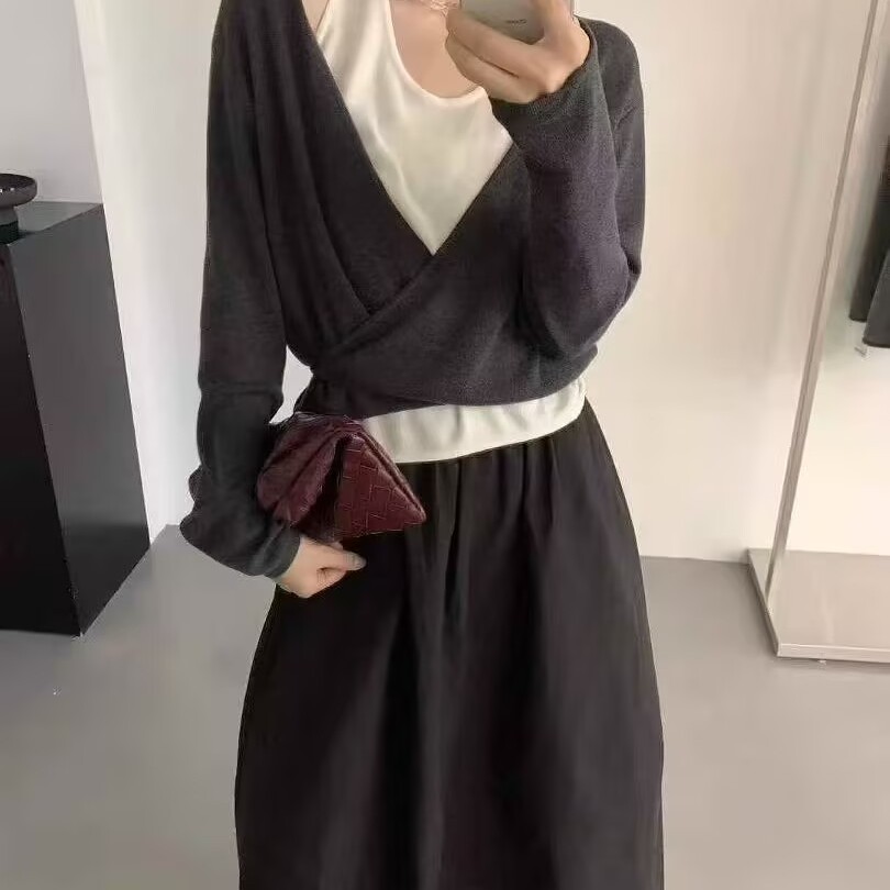 高级感挂脖假两件针织衫女春秋季2025新款韩系氛围感独特别致上衣