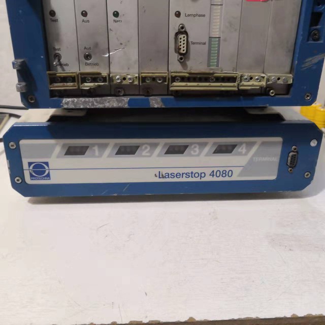 PROTECHNA LASERSTOP 4080 50900断纱探测器整套，如图所示