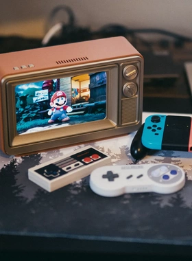 游戏机Switch外壳电视机