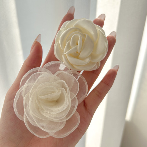 山茶花鸭嘴夹头花饰品