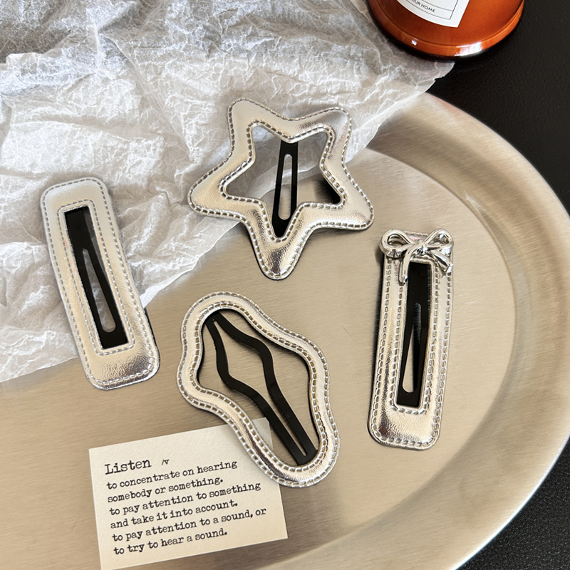 诗情画意银色皮质发夹