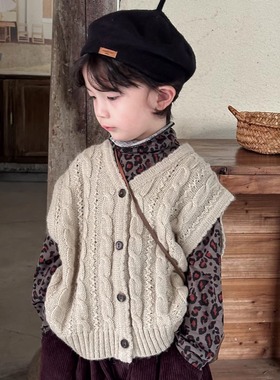 暮晨家新款秋装2025男童麻花毛衣马甲中小童森系奶奶风背心毛线衣