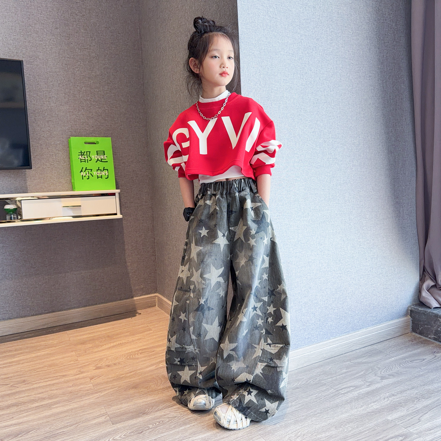 女童春装洋气套装2026新款女孩蝙蝠衫上衣潮酷迷彩弯刀裤两件套,童装/婴儿装/亲子装,套装,淘宝优惠券,粉丝福利购,淘宝优惠卷