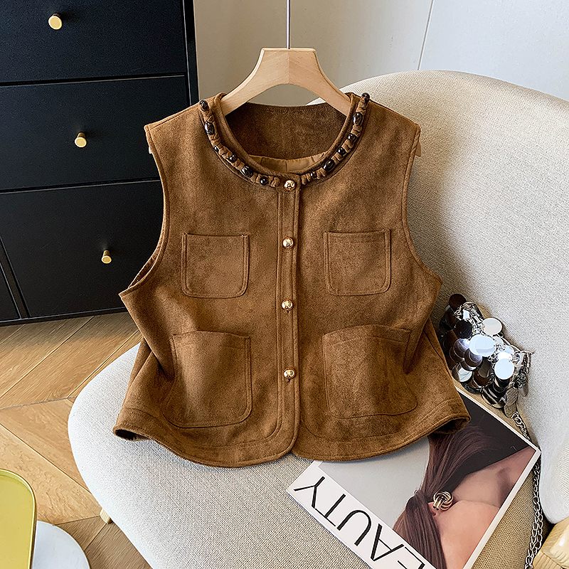 2025秋季新款无袖圆领马甲外套女复古时尚单排扣口袋鹿皮绒女马夹