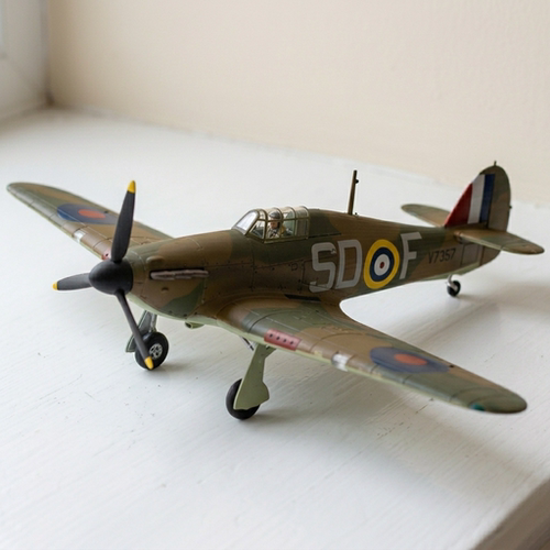 Corgi狗仔60周年限量版飓风式战机模型英国皇家空军501编队1/72