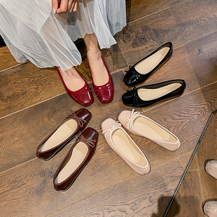 高跟鞋女2024春秋新款百搭浅口平底四季瓢鞋方跟红色婚鞋软底单鞋