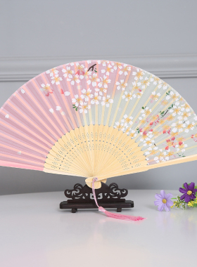 折扇女夏季小清新丝绸走秀折扇汉服礼品折叠扇子古典舞蹈中国风扇